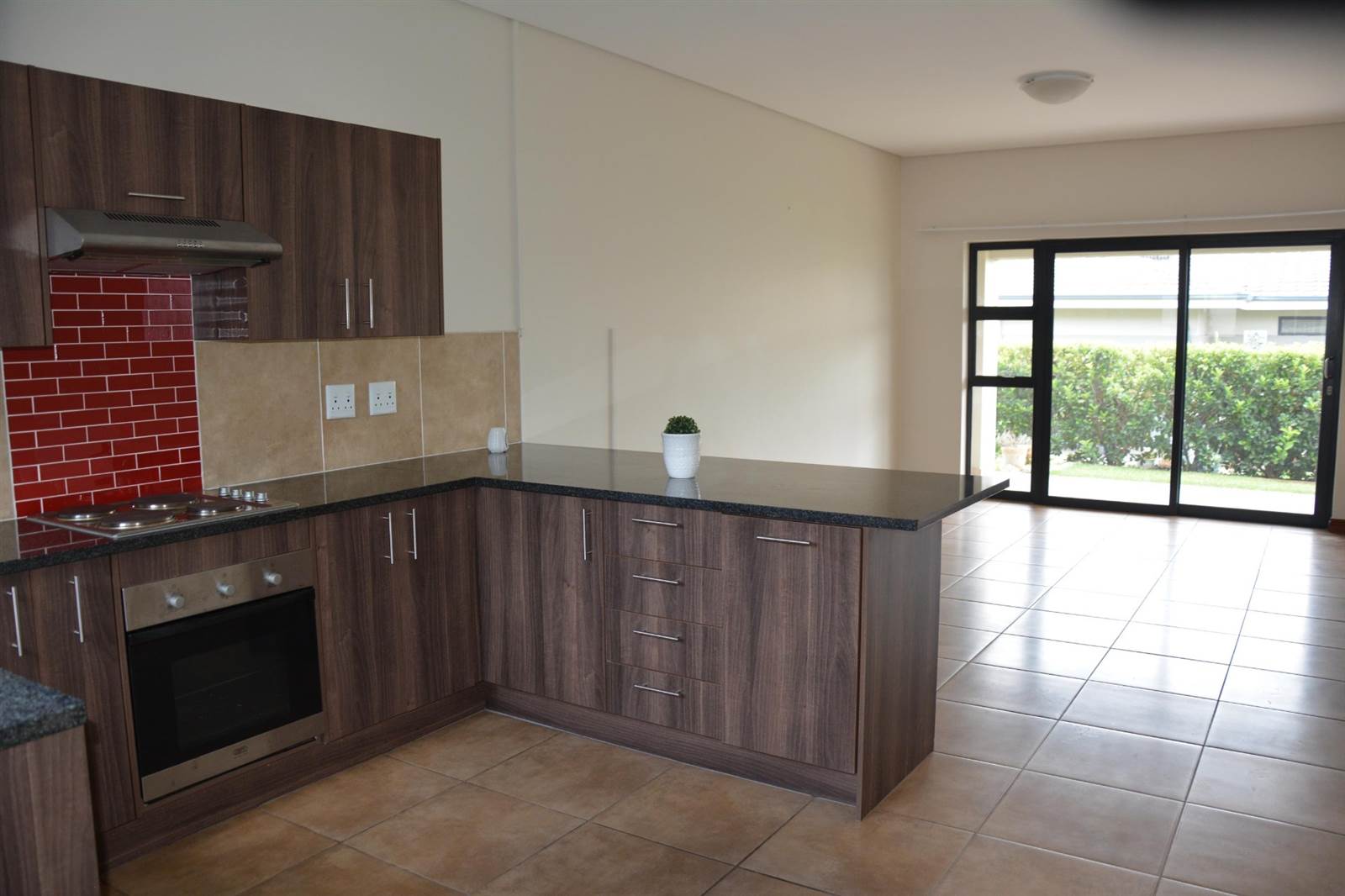 1 Bed Apartment in Eastland Mature Lifestyle Estate photo number 3