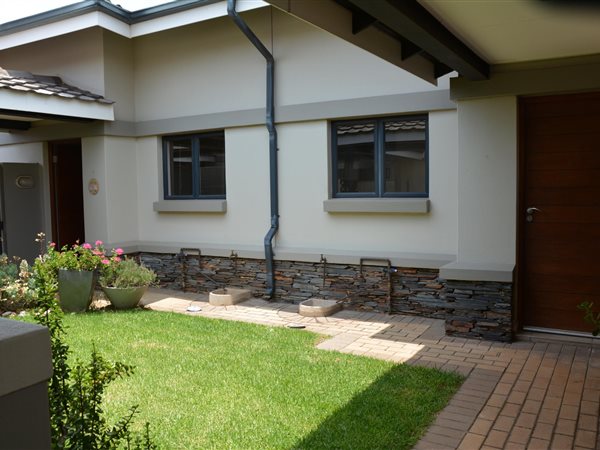 1 Bed Apartment in Eastland Mature Lifestyle Estate