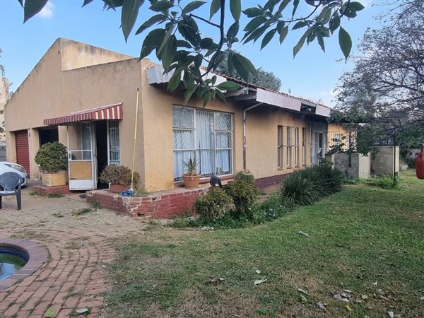3 Bedroom House 3 Bedroom House