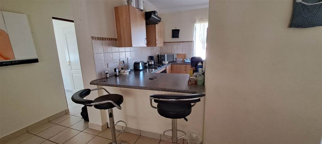 3 Bed Apartment in Lydenburg photo number 2