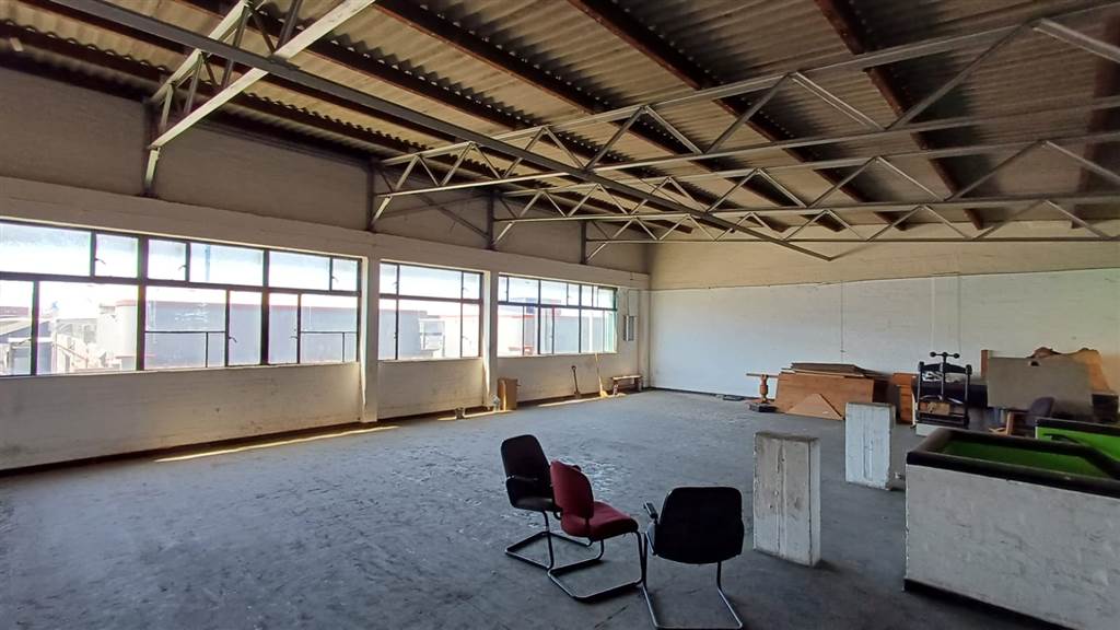 830  m² Industrial space in Congella photo number 4