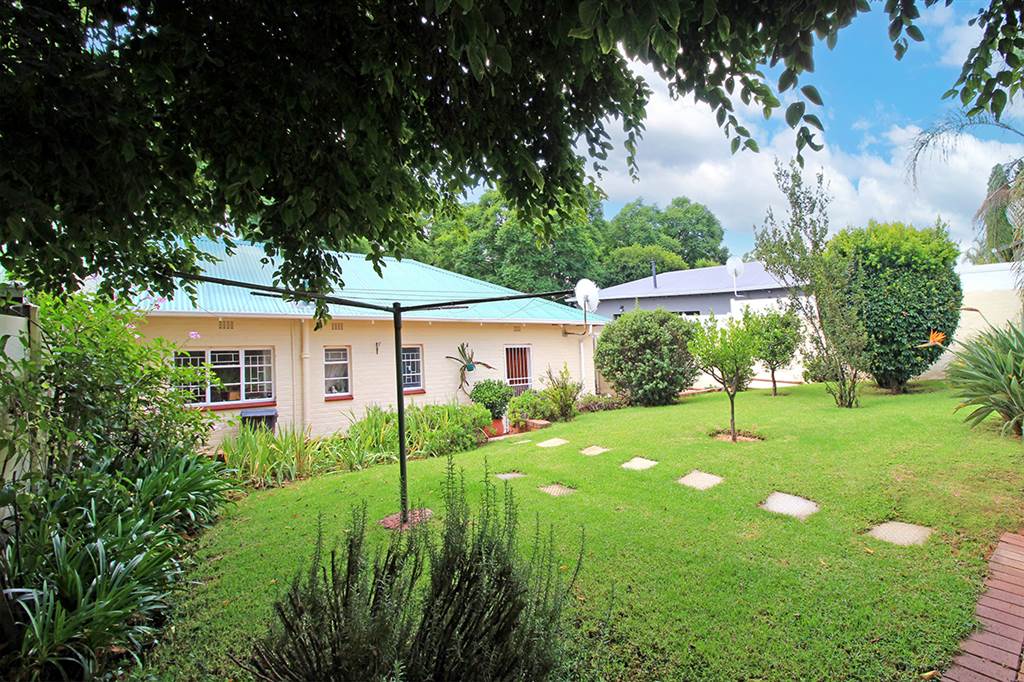 3 Bed House in Modderfontein photo number 25