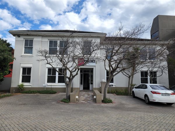 656  m² Commercial space in Tokai