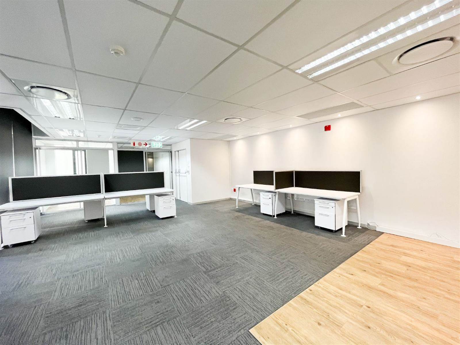 180  m² Office Space in Tyger Valley photo number 1
