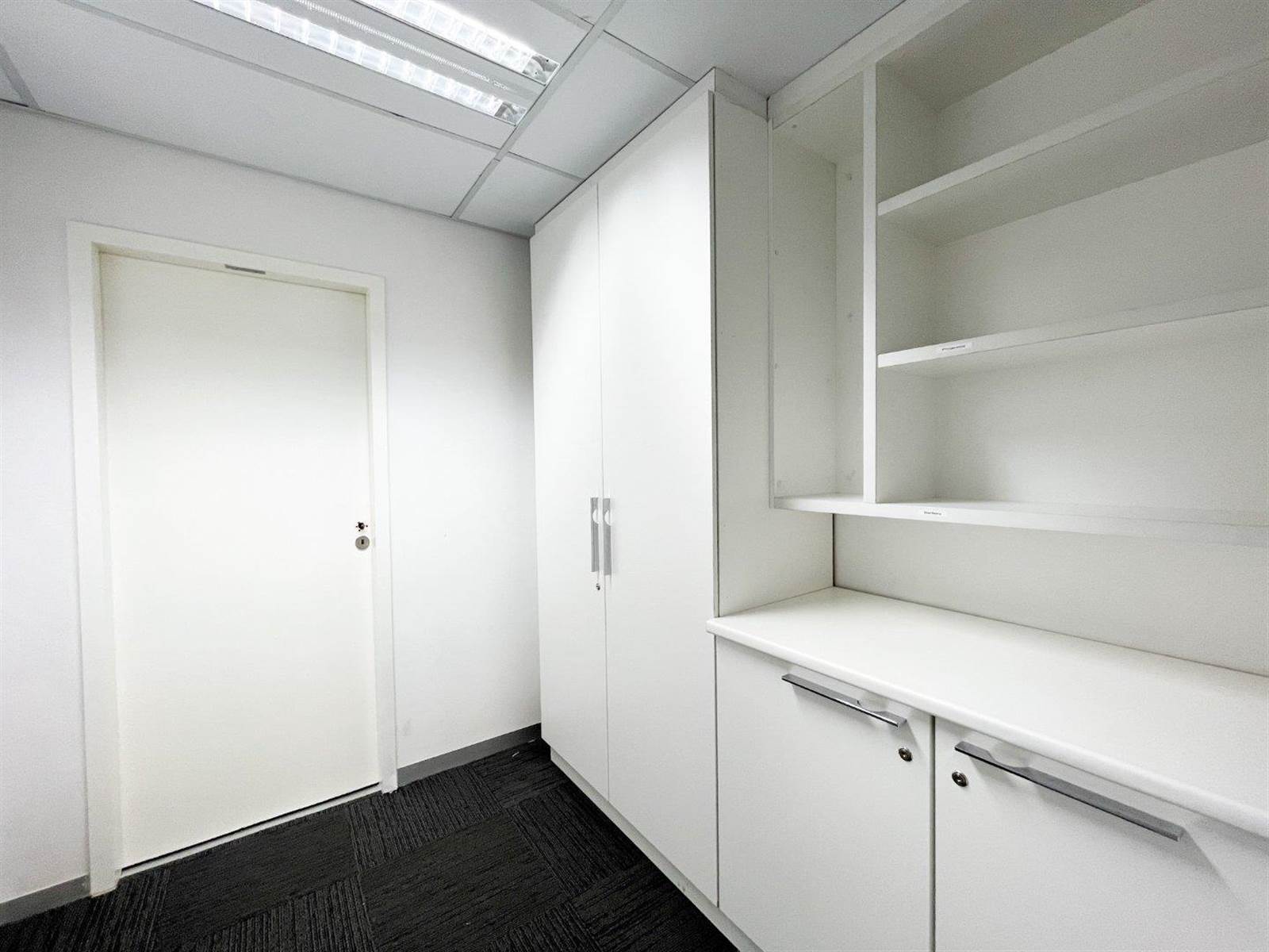 180  m² Office Space in Tyger Valley photo number 8