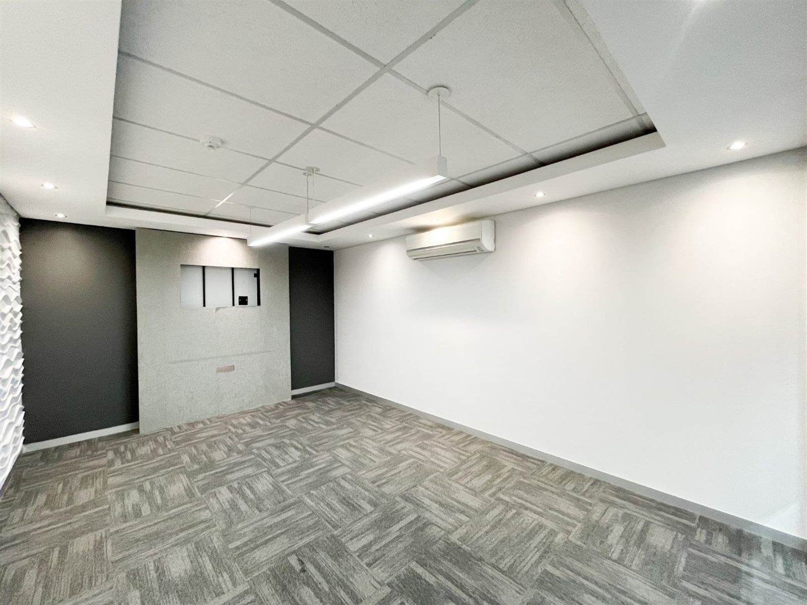 180  m² Office Space in Tyger Valley photo number 9