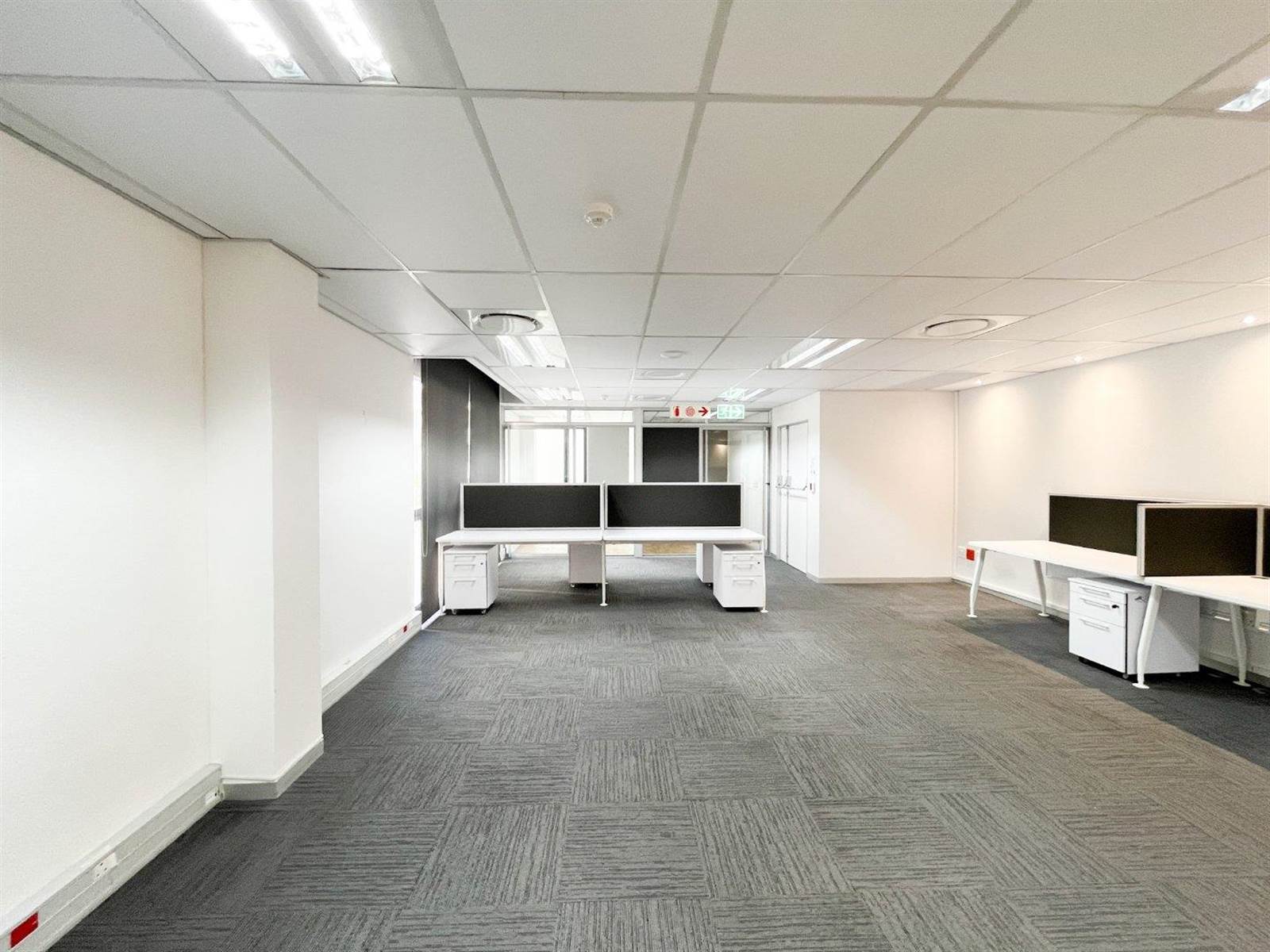 180  m² Office Space in Tyger Valley photo number 3