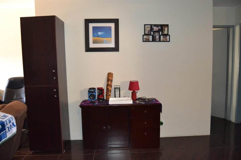 2 Bed Apartment in Florida photo number 6