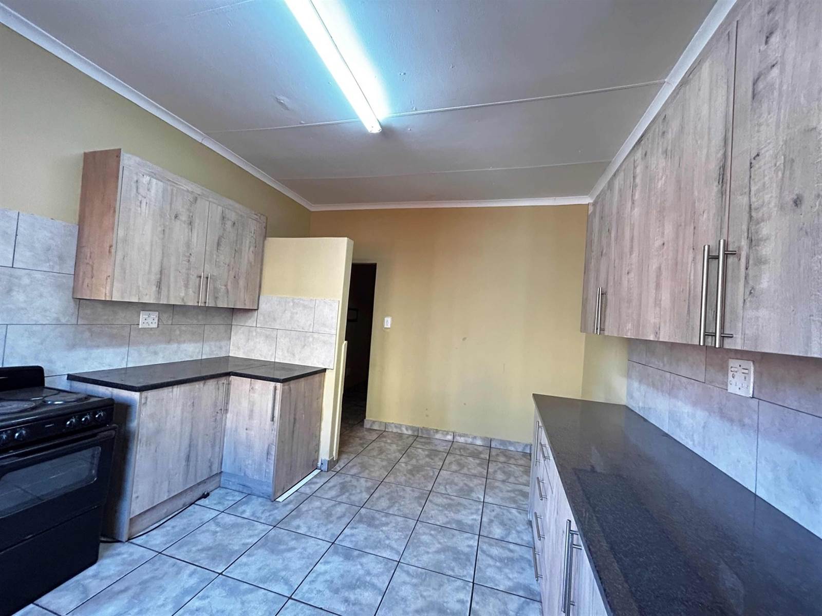 3 Bed Townhouse in Mokopane photo number 22