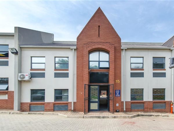 271  m² Industrial space