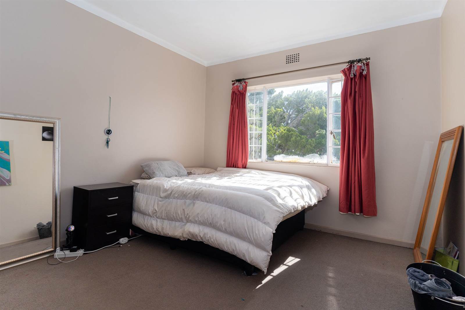1 Bed Apartment in Vredehoek photo number 15