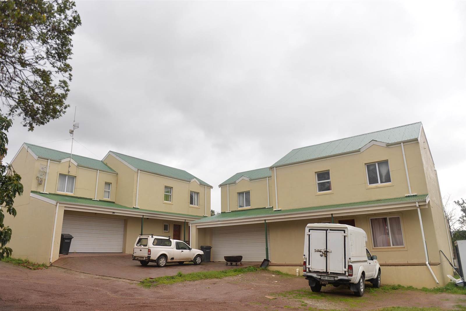 6 Bed Cluster in Villiersdorp photo number 1