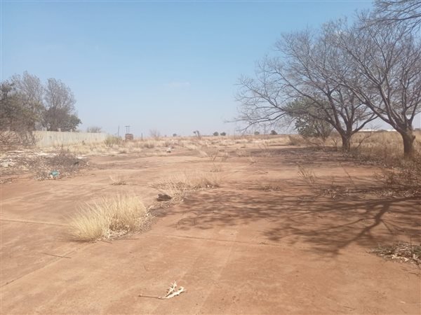4143 m² Land available in Koster