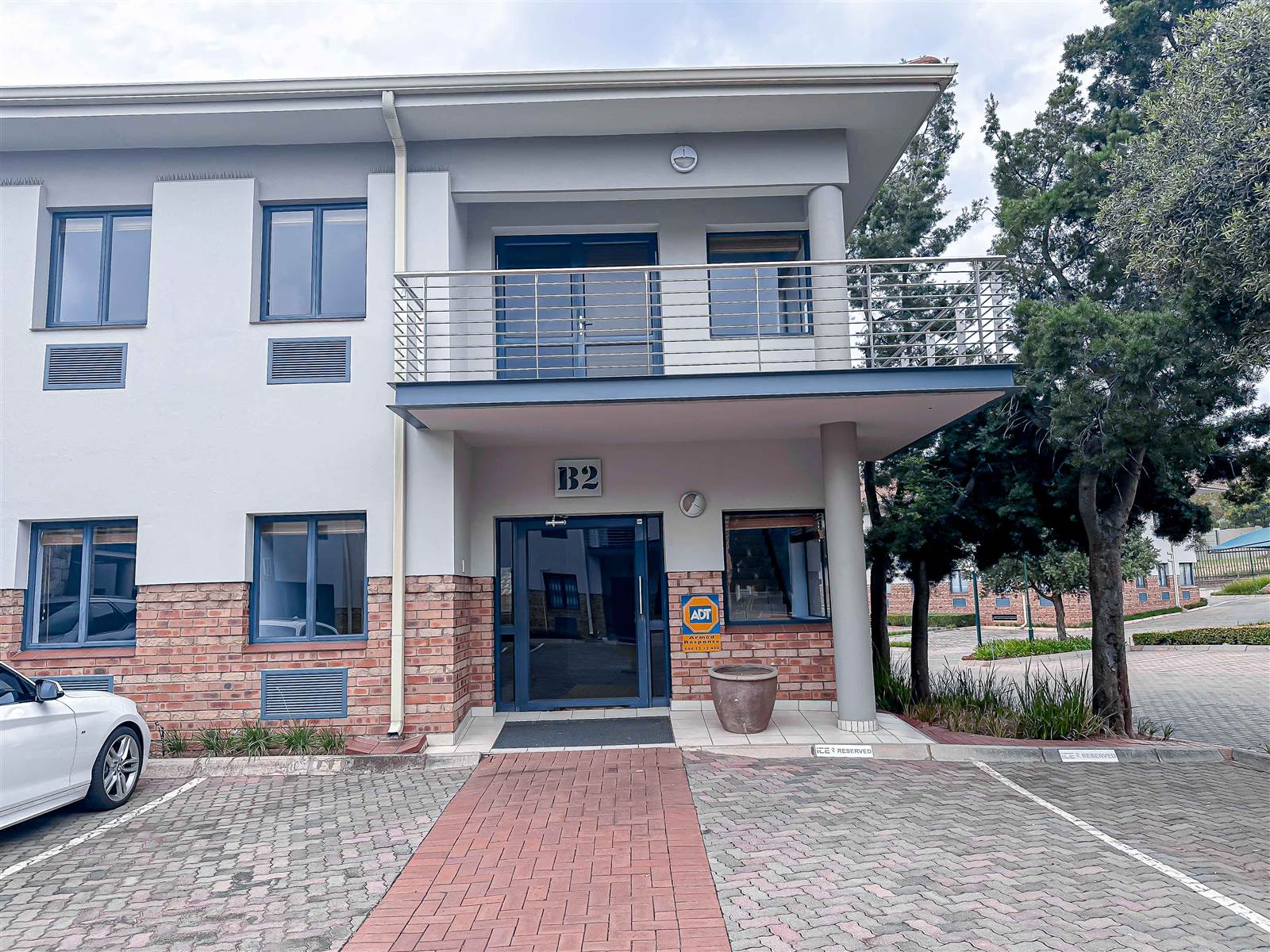281  m² Commercial space in Bryanston photo number 1