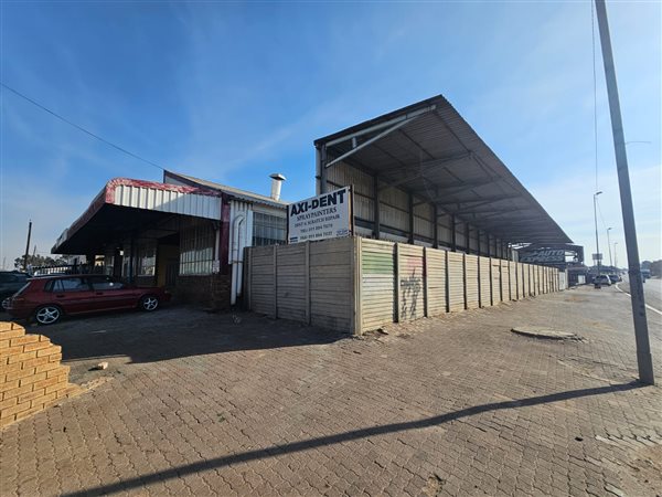 750  m² Industrial space