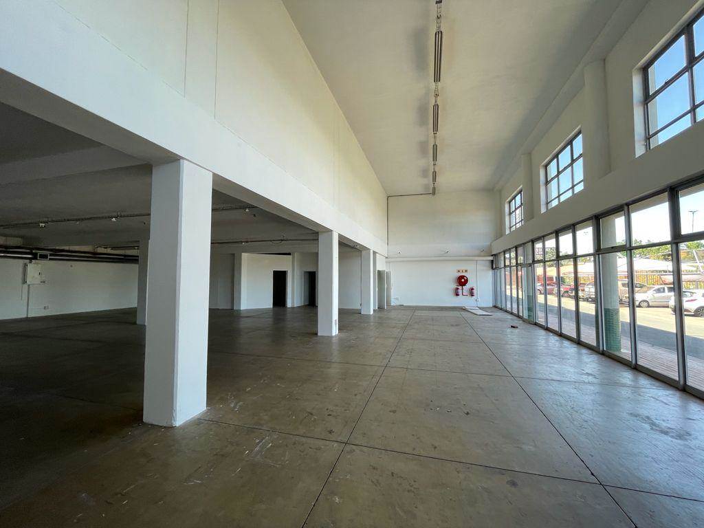 387  m² Industrial space in Laser Park photo number 6