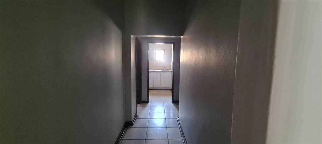 202  m² Office Space in Potchefstroom Central photo number 7