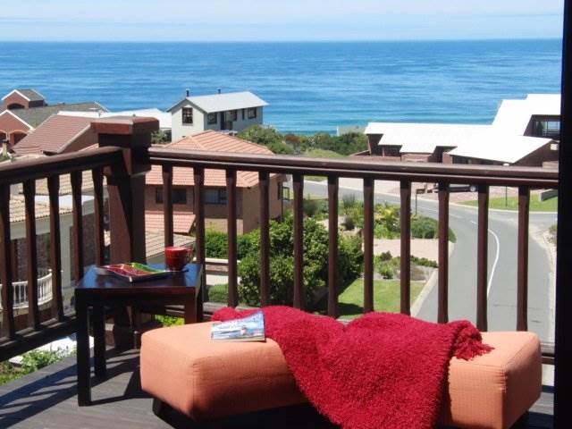 4 Bed House in Outeniqua Strand photo number 3