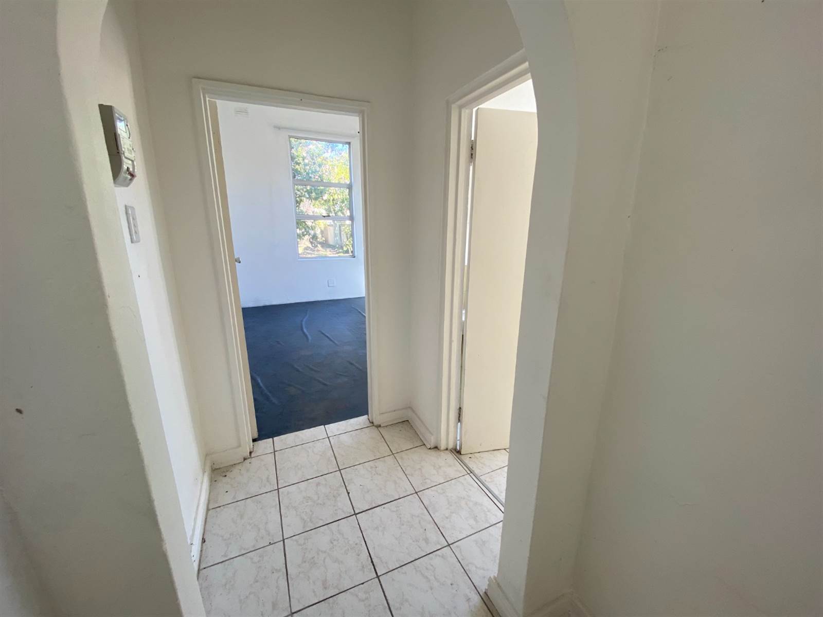 1 Bed Apartment in Southernwood photo number 7