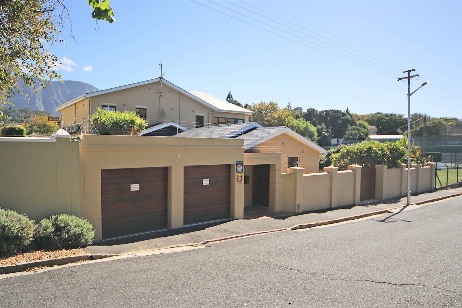 5 Bed House in Wynberg photo number 29