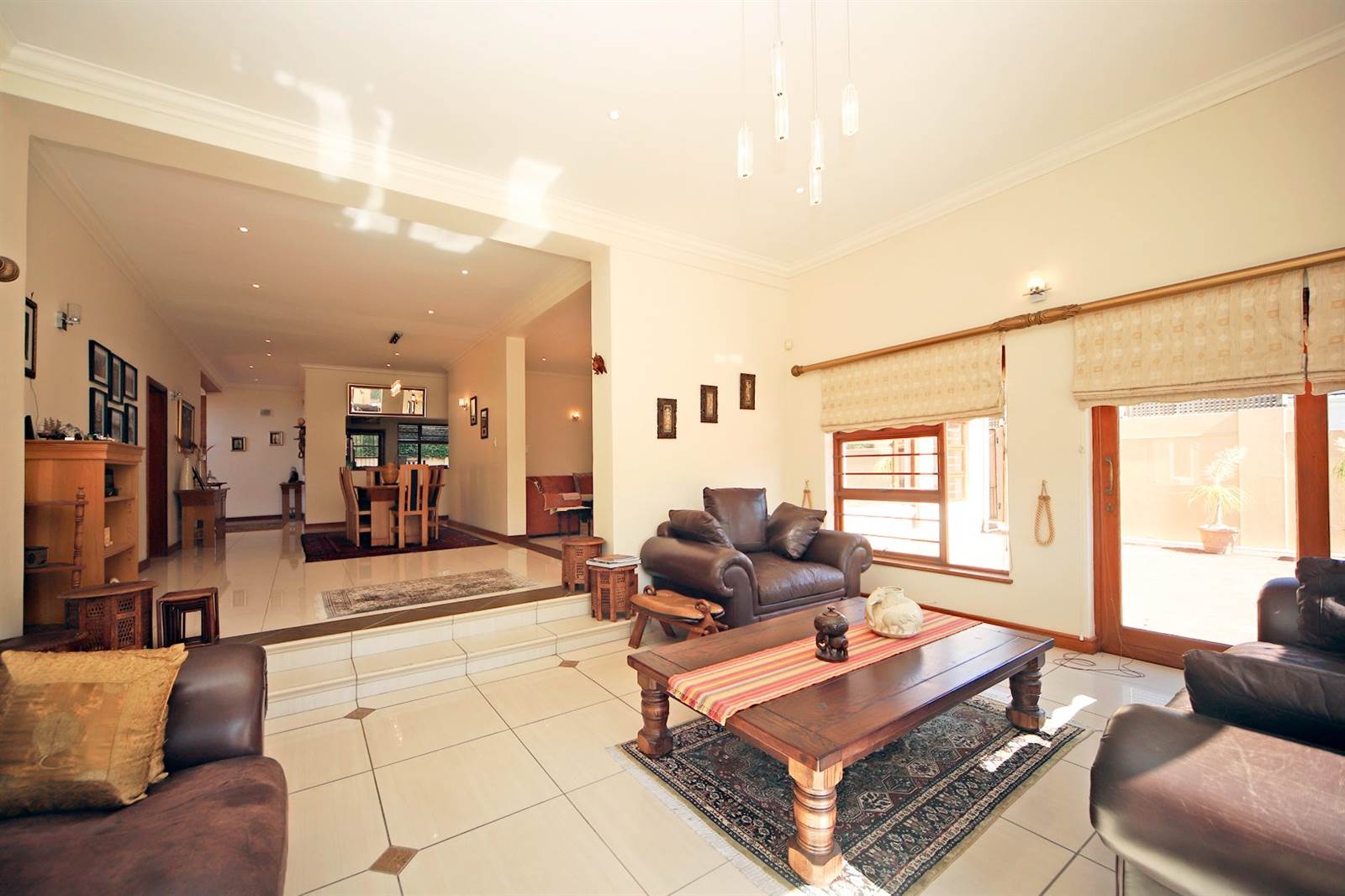 5 Bed House in Wynberg photo number 6