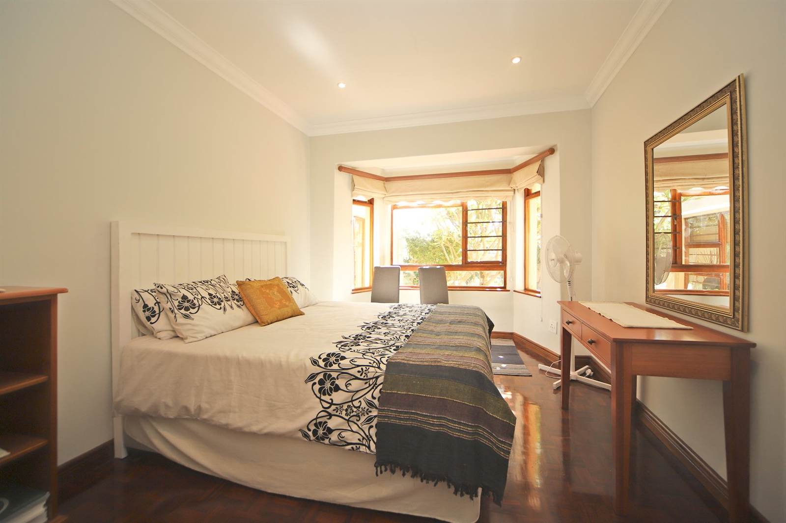 5 Bed House in Wynberg photo number 13