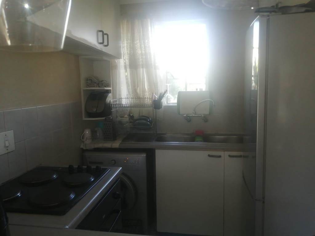 2 Bed Apartment in Horizon View photo number 4