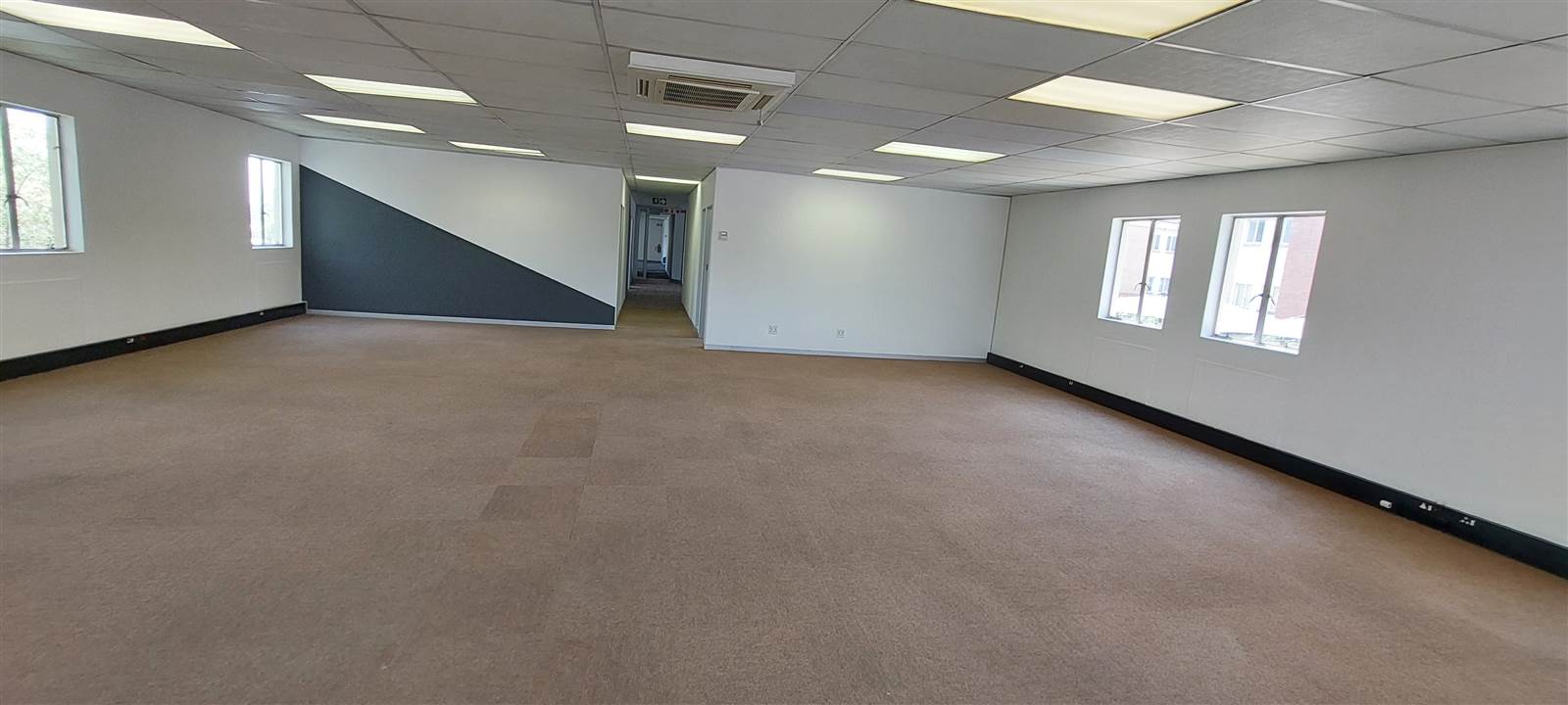 234  m² Commercial space in Glen Austin photo number 4