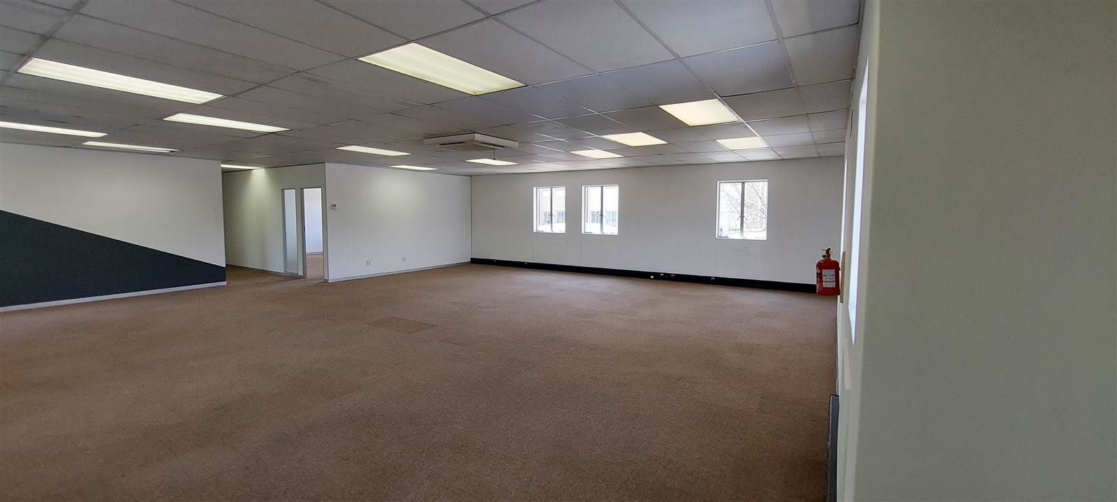 234  m² Commercial space in Glen Austin photo number 3
