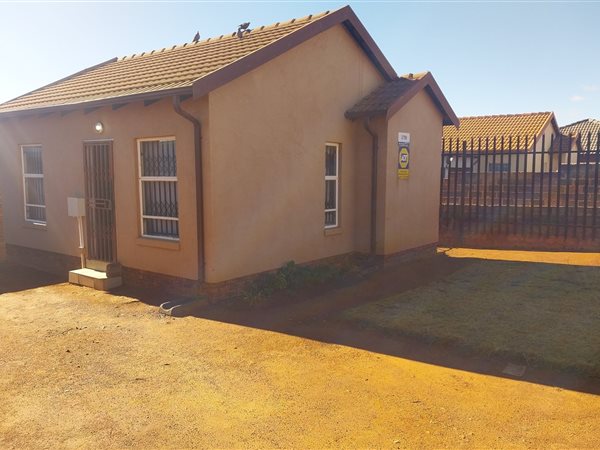 2 Bedroom House 2 Bedroom House