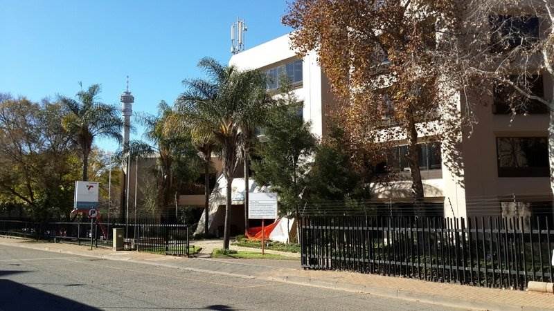 168  m² Office Space in Parktown photo number 1