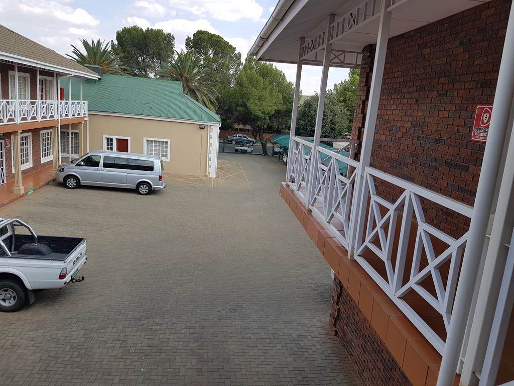 77  m² Commercial space in Westdene photo number 19