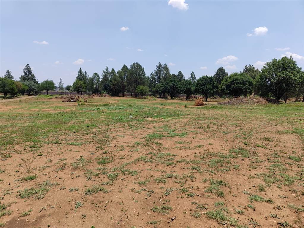 3.6 ha Land available in Roshnee photo number 3