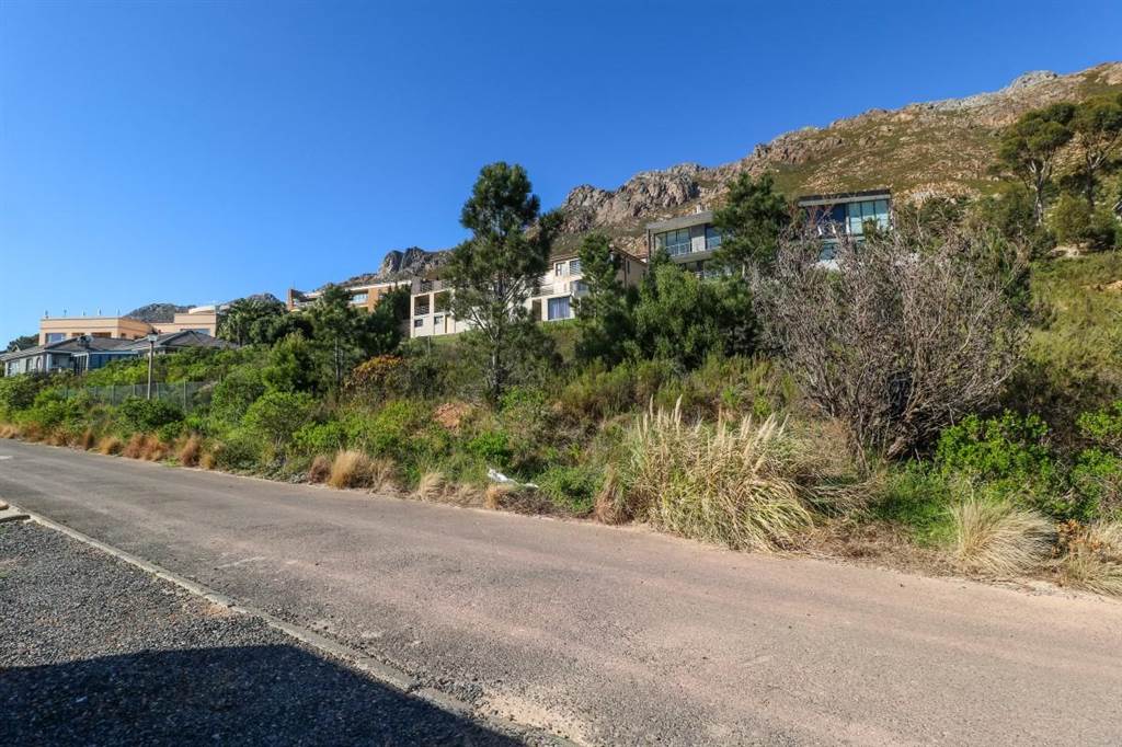 870 m² Land available in Gordons Bay Central photo number 3