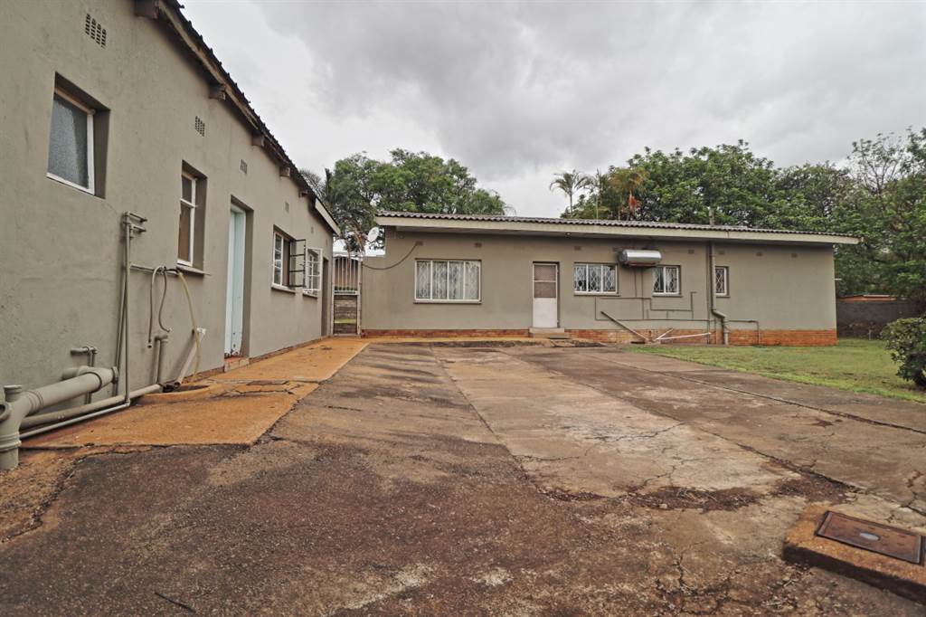 3 Bed House in Hectorspruit photo number 19