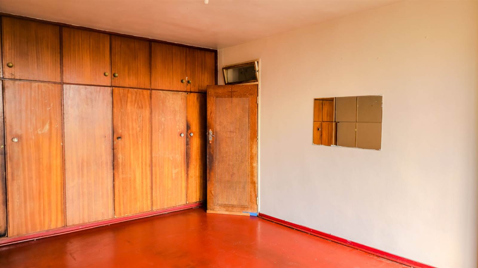 2 Bed Apartment in Berea photo number 8