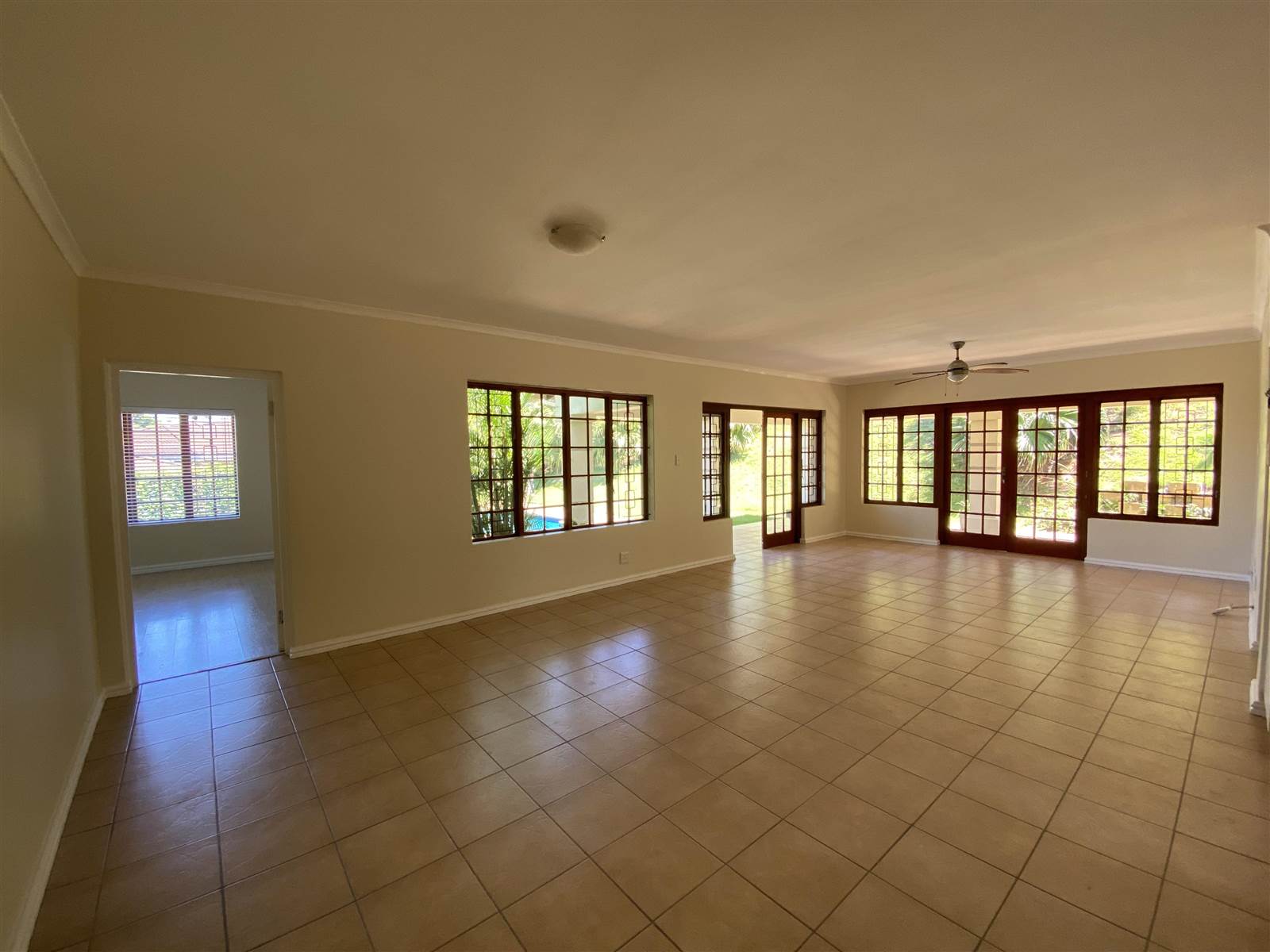 4 Bed Townhouse in Ballito photo number 8
