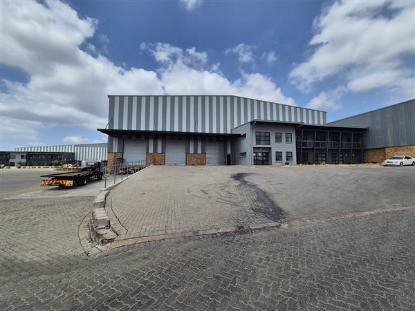 3 430  m² Industrial space