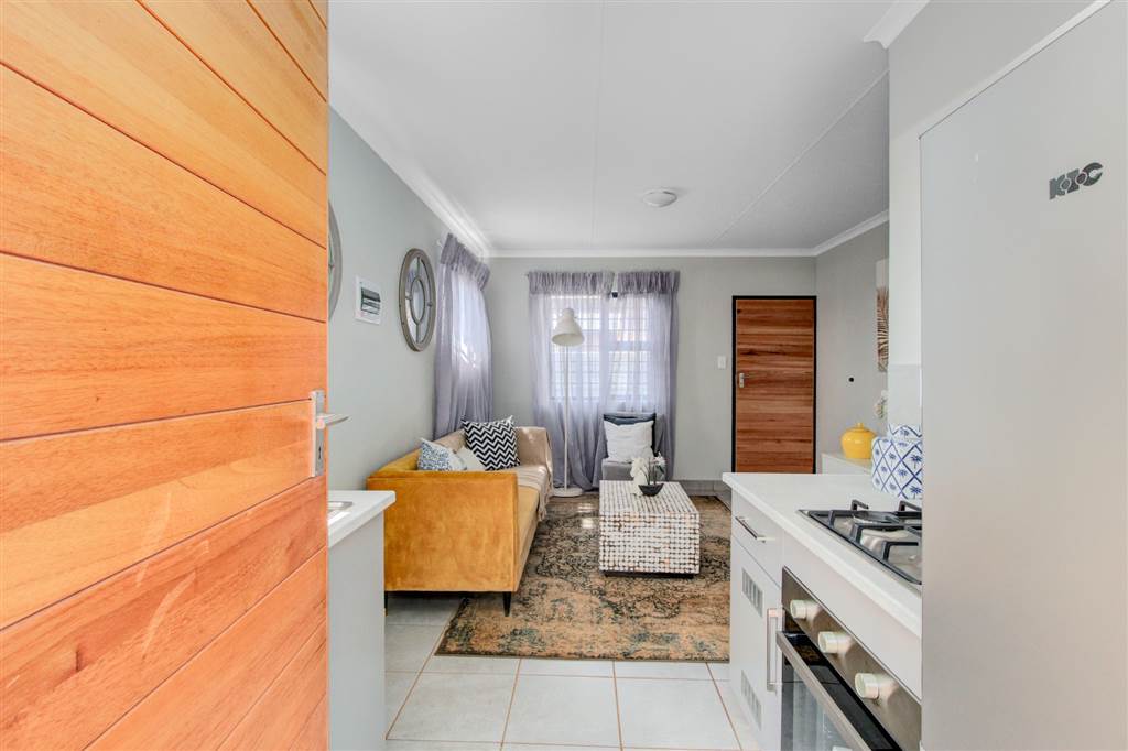 2 Bedroom House 2 Bedroom House
