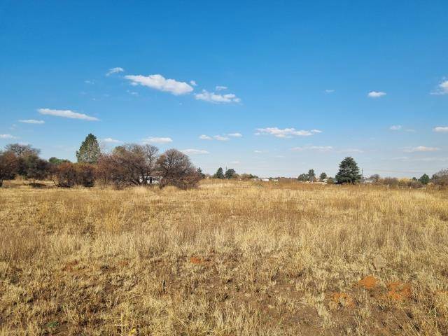 8977 m² Land available in Kookrus photo number 1