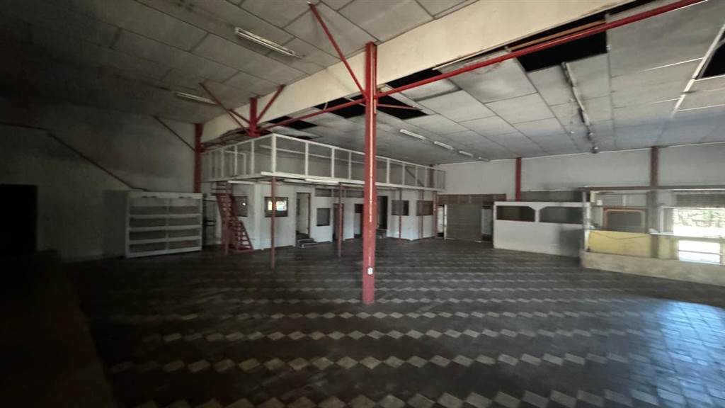 1000  m² Industrial space in Pretoria West photo number 15