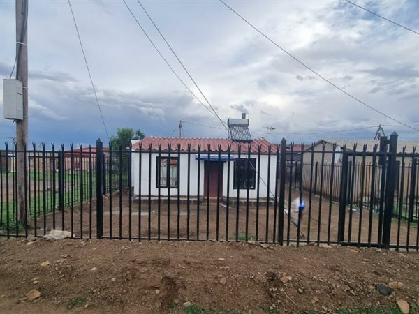 2 Bedroom House