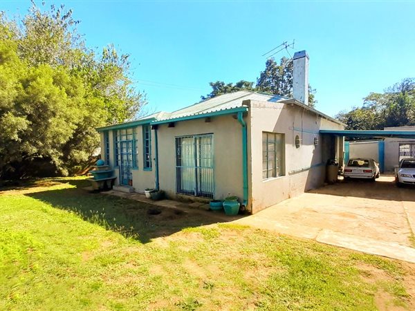 3 Bedroom House 3 Bedroom House
