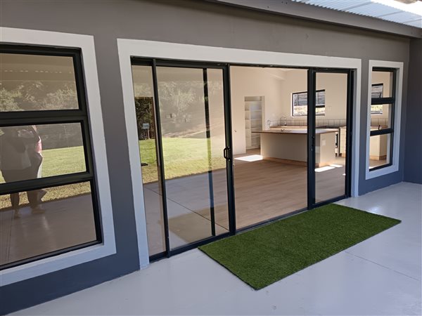 4 Bedroom House 4 Bedroom House