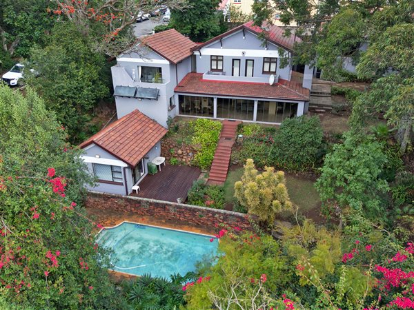 4 Bedroom House 4 Bedroom House