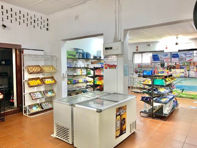 400  m² Retail Space in Pumula photo number 13