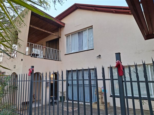 3 Bedroom House 3 Bedroom House