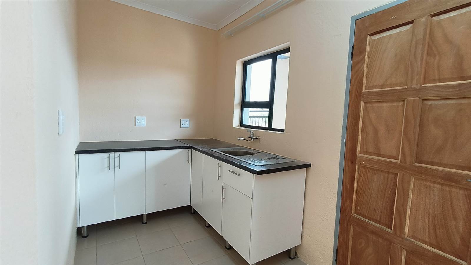 1 Bed Apartment in Graskop photo number 2