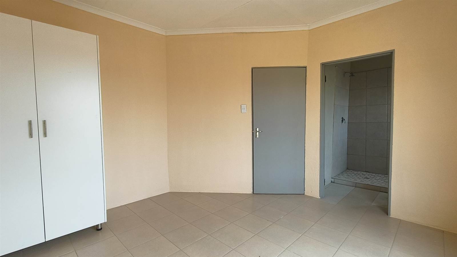 1 Bed Apartment in Graskop photo number 5