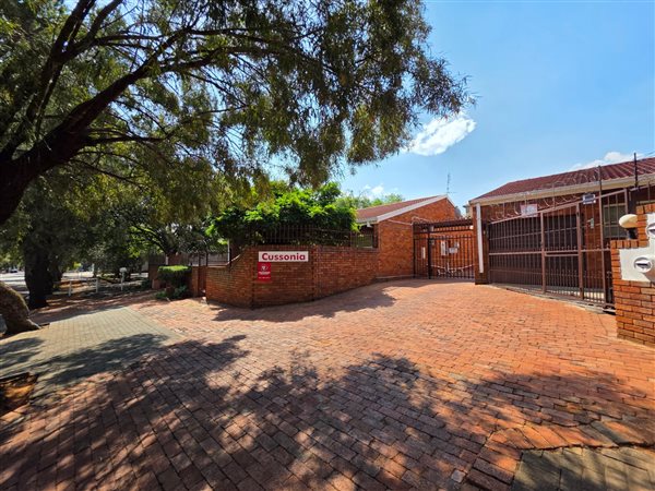 2 Bedroom Townhouse 2 Bedroom Townhouse